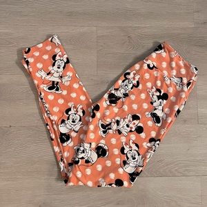 LulaRoe Disney Minnie leggings ( one size)